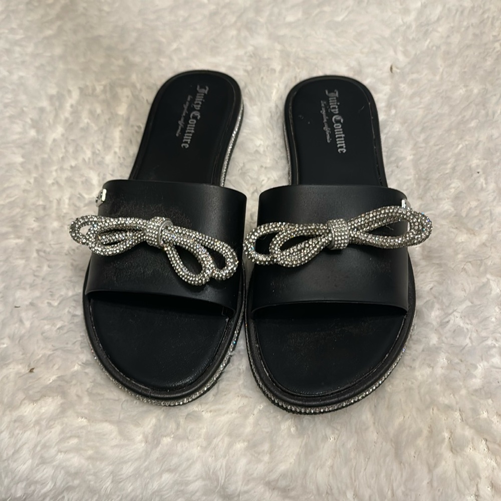 Juicy Couture Sandals w Diamond Bows Size: 10